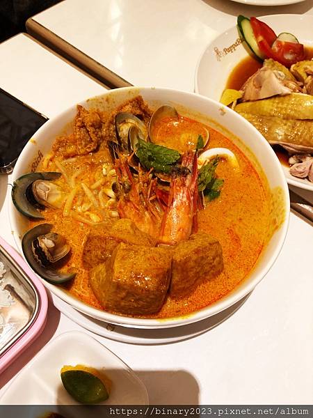 來自馬來西亞的異國美食餐廳【金爸爸PappaRich】新光信