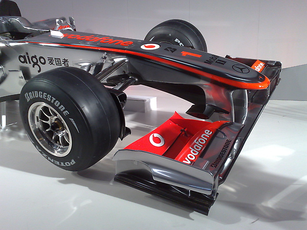 mclaren-右前方.jpg