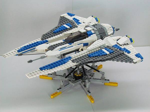 9525 Pre Vizsla's Mandalorian Fighter 2012