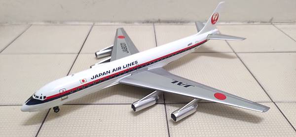 DOYUSHA 1/100 DC-8 JAPAN AIR L