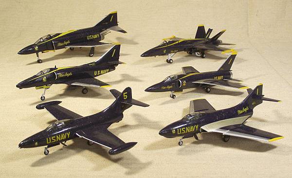 1/72 Blue Angels -1