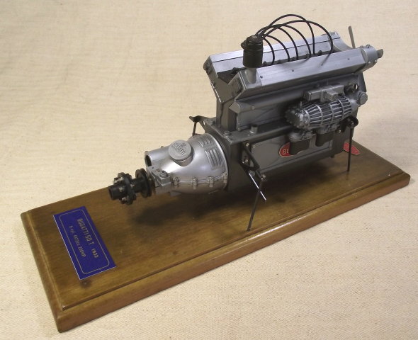 Pocher 1/8 Bugatti T.50 engine 