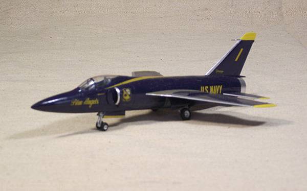 1/72 Hasegawa F11F-1 Blue Angels