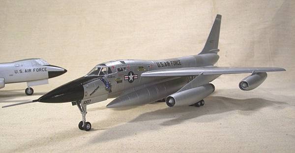 1/72 Italeri B-58B 