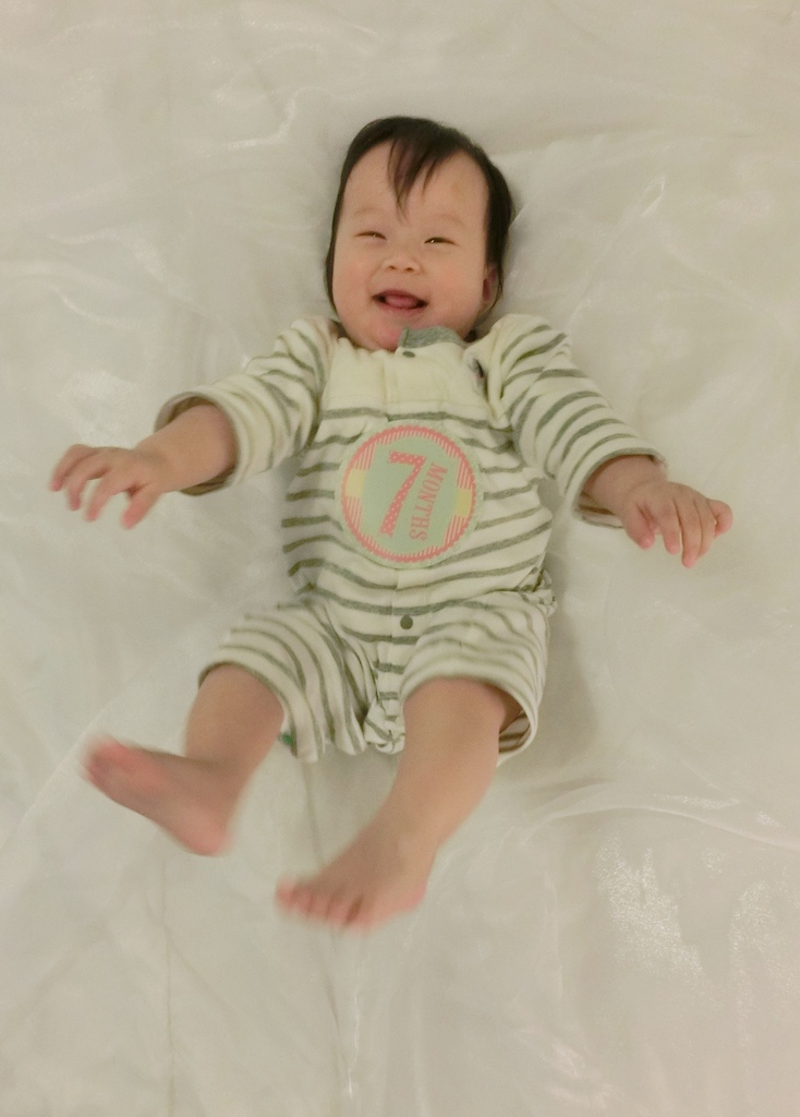 7个月CIMG4858.jpg