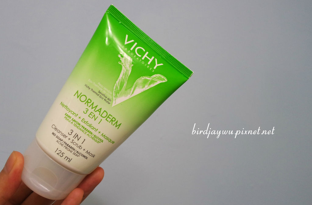 Vichy_3in1_01.jpg Vichy_3in1_01.jpg