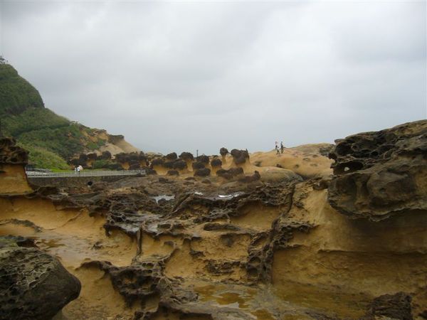 蕈狀岩