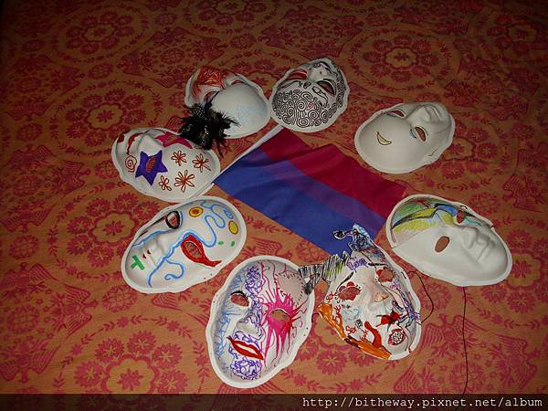 看到我的外表，看不穿我的心～