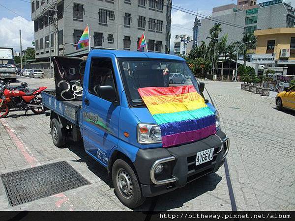 花蓮首屆彩虹嘉年華 雙性戀鬥陣走! 20110521 