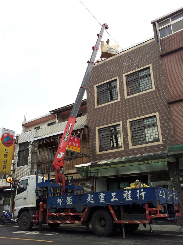 桃園坤鉅吊車.起重機出租,中壢.內歷.楊梅.龍潭.平鎮等主要服務區