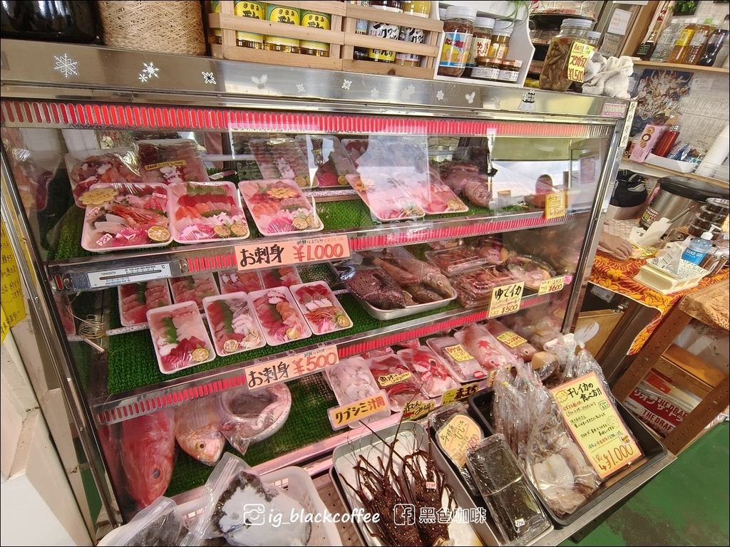 【沖繩．中部】奧武島｜來貓咪之島大啖現炸天婦羅、新鮮生魚片丼