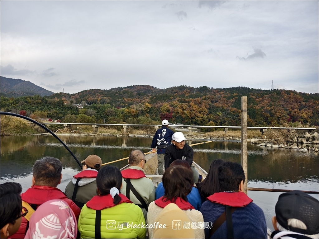 《KKDAY》【京都．嵐山】保津川遊船．體驗激流的刺激、秋天
