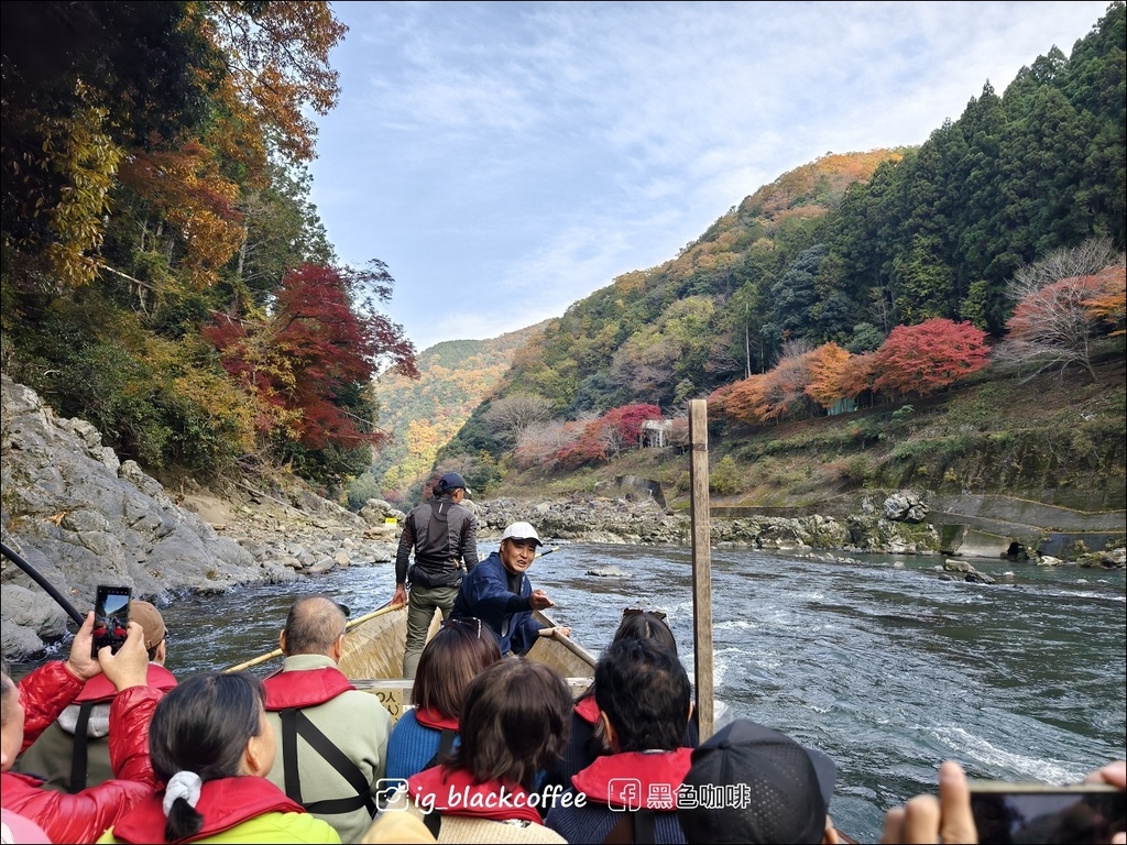 《KKDAY》【京都．嵐山】保津川遊船．體驗激流的刺激、秋天