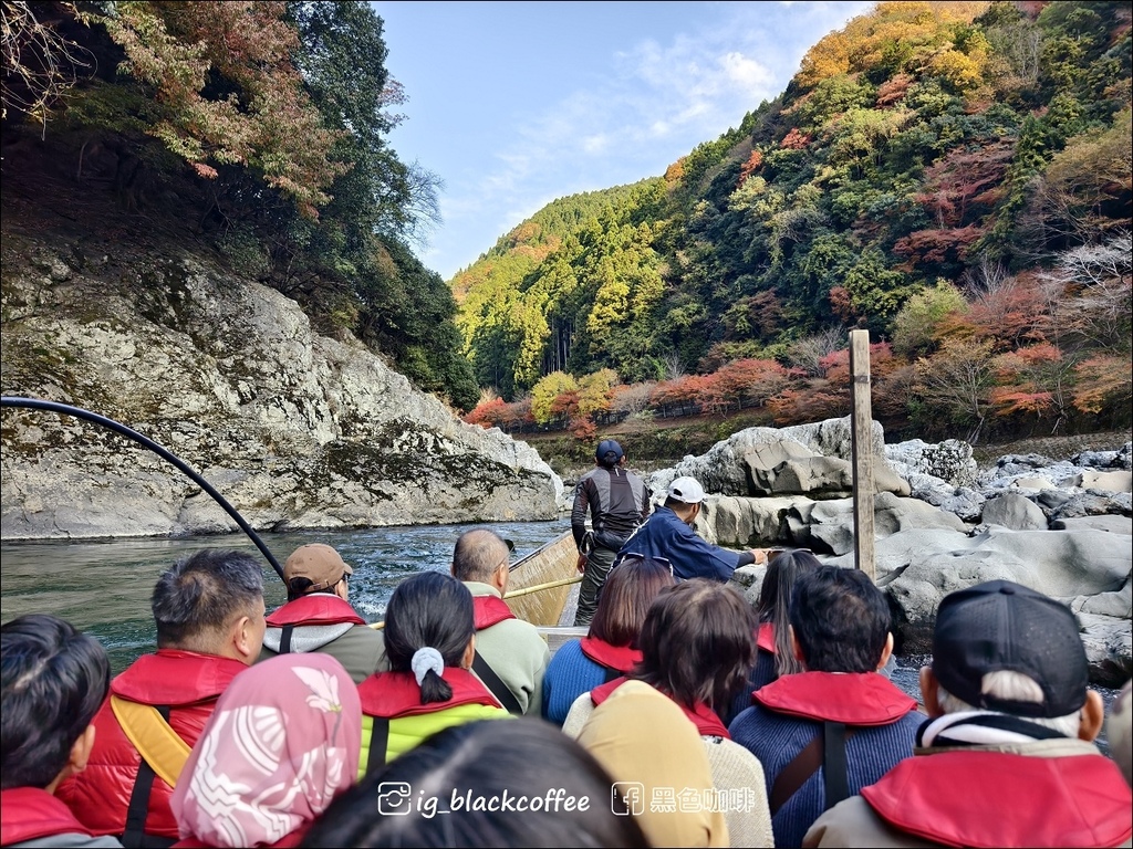 《KKDAY》【京都．嵐山】保津川遊船．體驗激流的刺激、秋天