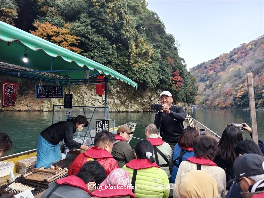 《KKDAY》【京都．嵐山】保津川遊船．體驗激流的刺激、秋天