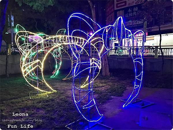 大里十九甲健康公園|可愛飛天豬、石虎花燈