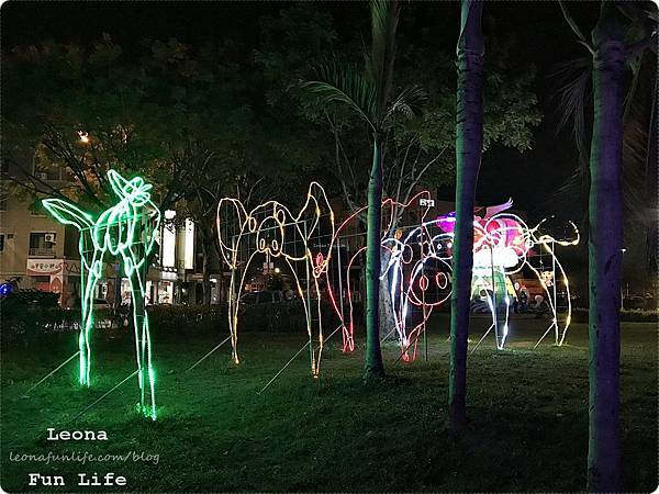 大里十九甲健康公園|可愛飛天豬、石虎花燈