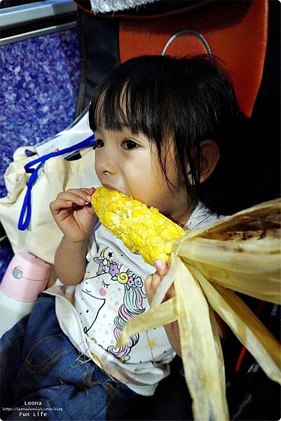 苗栗三義親子景點十六份人文茶館 勝興車站 擂茶 搗麻糬 榨苦茶油DSC01025.JPG