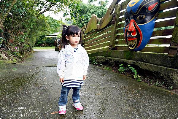 苗栗三義親子景點山板樵休閒農場 做蛋捲 看國劇臉譜館DSC01423.JPG