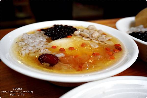 嘉義下午茶 嘉義點心 豆花甜湯 嘉義豆花豆漿  品安豆花  豆漿豆花  嘉義品安豆漿豆花  嘉義三色豆花  嘉義豆花外送  嘉義豆漿推薦  DSC02944.JPG