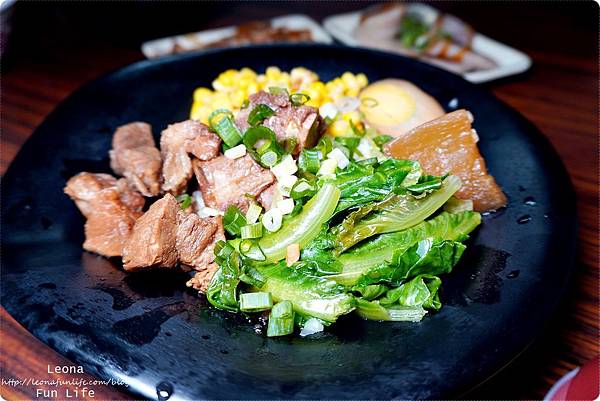 小琉球兩天一夜旅遊交通美食住宿懶人包 南國海岸、回琉麵館 旺昌冰舖 灰窯人文咖啡 鮮鹽堂泰式鹽水雞洪媽媽早餐店 龍鑽烘炸手工麻花卷夏味鮮私房合菜海鮮DSC02812.JPG