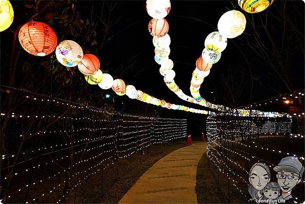 台中親子公園 太平親子景點 豐年公園兒童遊戲區 燈籠光廊 台中公園 台中景點 美樂地計畫 光明大地 IG拍照景DSC04084