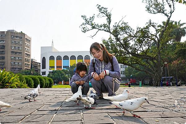 roots 親子裝 roots 兒童 運動風親子裝 休閒親子裝 親子裝台灣  秋冬親子裝  親子裝店面  全家親子裝推薦 親子裝穿搭 Roots小木屋系列 Yahoo 獨家童裝款DSC00952_副本.jpg