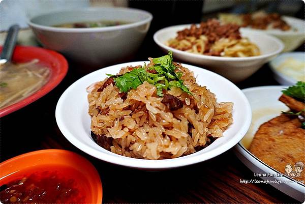 王爺魚翅肉羹 菜單 銅板美食 辦桌米糕 台中美食 台中必吃 逢甲美食 僑光美食 水湳美食 經貿水湳園區 魚翅肉羹 必吃肉羹 辦桌米糕 古早味美食 滷肉飯 水湳中國醫 水湳推薦美食 水湳早午餐水湳市場 小魚乾辣椒醬DSC02877.JPG