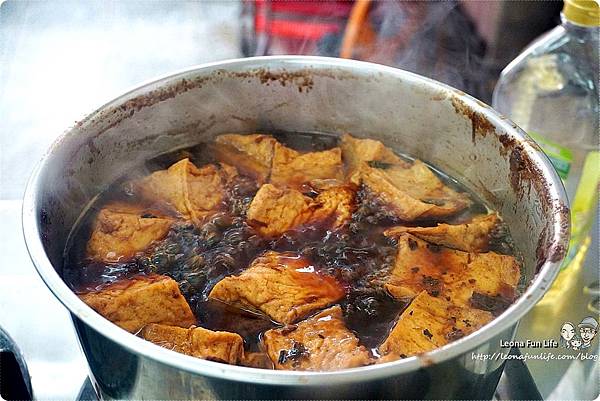 王爺魚翅肉羹 辦桌米糕 菜單 銅板美食 台中美食 台中必吃 逢甲美食 僑光美食 水湳美食 經貿水湳園區 魚翅肉羹 必吃肉羹 古早味美食 滷肉飯 水湳中國醫 水湳推薦美食 水湳早午餐水湳市場 小魚乾辣椒醬.JPG