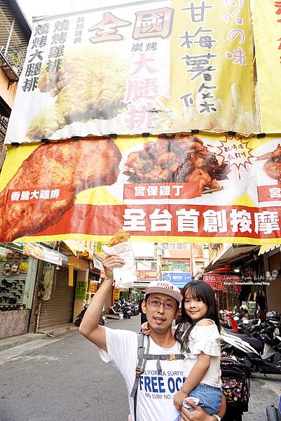 全國大腿排 逢甲必吃雞排 逢甲夜市必吃美食 逢甲雞排菜單 大雞排 碳烤雞排 晚餐 超厚雞排 排隊美食 人氣美食DSC08408.jpg