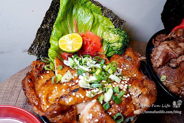 台中丼飯 台中浮誇丼飯 台中日式丼飯 牛丁次郎坊 牛丁次郎坊分店 台中 菜單 平價丼飯 台中燒肉丼飯 滿滿肉山 高CP值的燒肉丼飯 深夜食堂台中 北屯宵夜 DSC03679.JPG