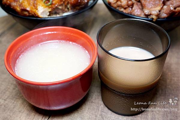 台中丼飯 台中浮誇丼飯 台中日式丼飯 牛丁次郎坊 牛丁次郎坊分店 台中 菜單 平價丼飯 台中燒肉丼飯 滿滿肉山 高CP值的燒肉丼飯 深夜食堂台中 北屯宵夜 DSC03685.JPG