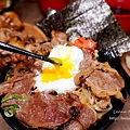 台中丼飯 台中浮誇丼飯 台中日式丼飯 牛丁次郎坊 牛丁次郎坊分店 台中 菜單 平價丼飯 台中燒肉丼飯 滿滿肉山 高CP值的燒肉丼飯 深夜食堂台中 北屯宵夜 DSC03708.JPG