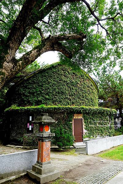 花蓮新城景點縣定古蹟新城天主堂-日本神社遺址上的諾亞方舟， 鳥居、狛犬、聖母像東西方文化融合的特色教堂DSC00468.JPG