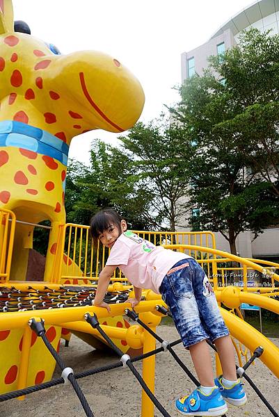 長頸鹿公園 花蓮親子公園 花蓮公園推薦 花蓮兒童公園 花蓮市公園 花蓮特色公園 花蓮公園溜滑梯DSC00310.JPG