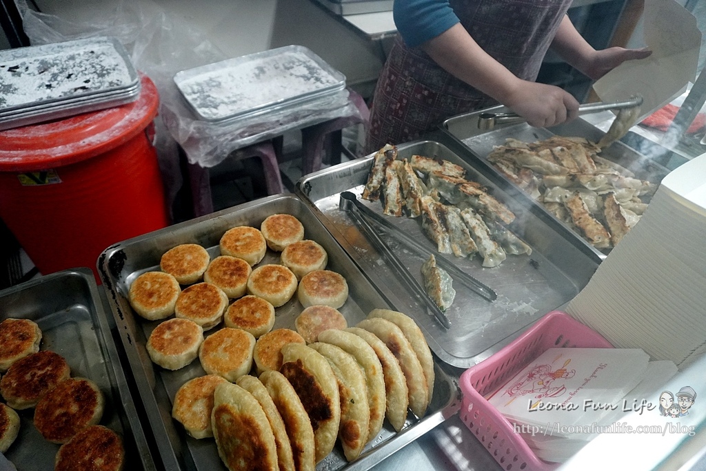 花蓮太昌早餐一品坊餡餅-多汁豬肉餡餅、香酥韭菜盒，還有韭菜高麗菜煎餃慈濟大學附近美食花蓮美食1DSC03631.JPG