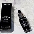 臉部保養讓女孩們為之瘋狂的小黑瓶-Lancôme蘭蔻進化肌因活性安瓶(小黑安瓶)+超未來肌因賦活露(小黑瓶)1DSC05373.JPG