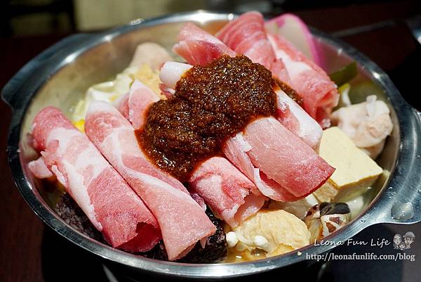 太平平價美食饗翻天臭臭鍋-百元小火鍋口味多，內用紅蔥豬油拌飯、王子麵、霜淇淋、飲料吃到飽1DSC06083.JPG