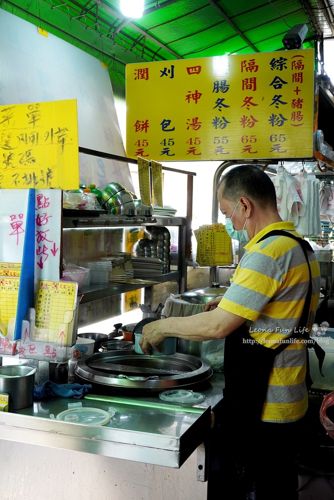 台中北屯美食軍功一潤餅割包之家-銅板美食、料多味美，還有刈包、四神湯喔!!菜單清明節寒食節食物DSC06389.JPG