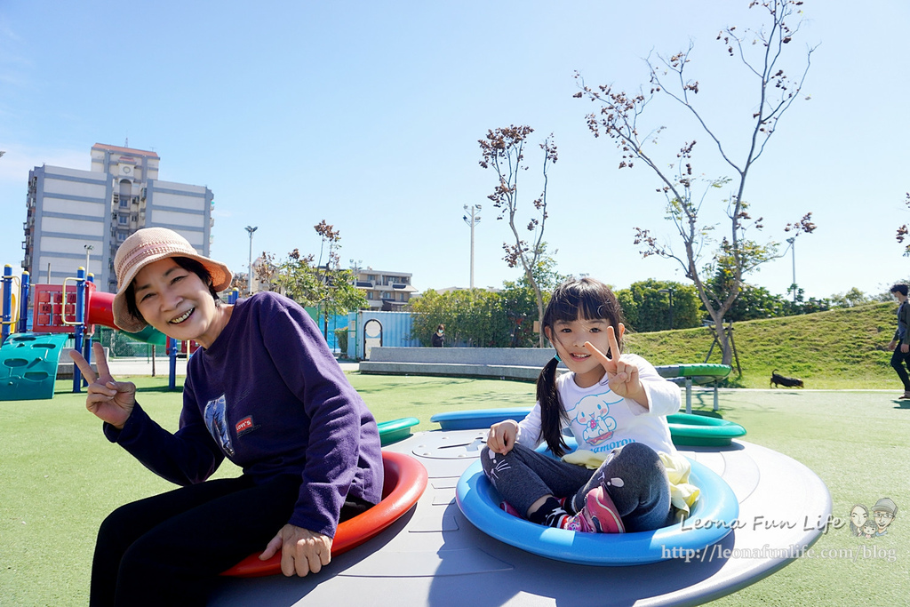 台東親子景點東海運動公園-太平溪旁享受陽光綠地的休閒好去處，還有桌球館、羽球館、籃球場喔!!免費景點DSC03849_副本.jpg