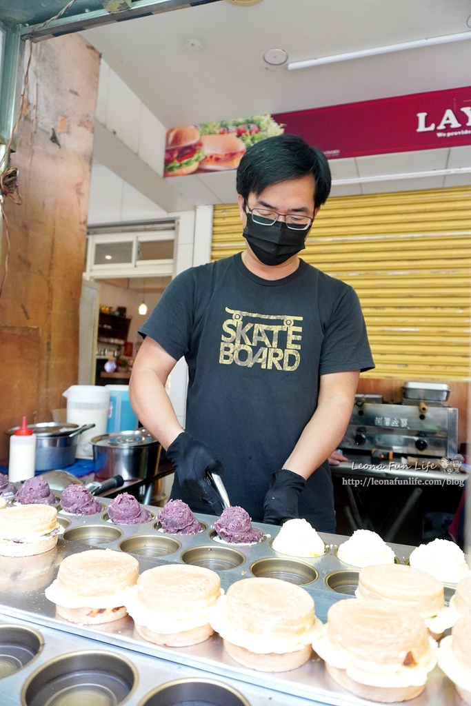 台中北區人氣甜點科博館前排隊店-蓋豪呷紅豆餅，外皮薄Q、內餡飽滿紮實，大推鹹甜奶油跟紅豆口味!DSC06802.JPG