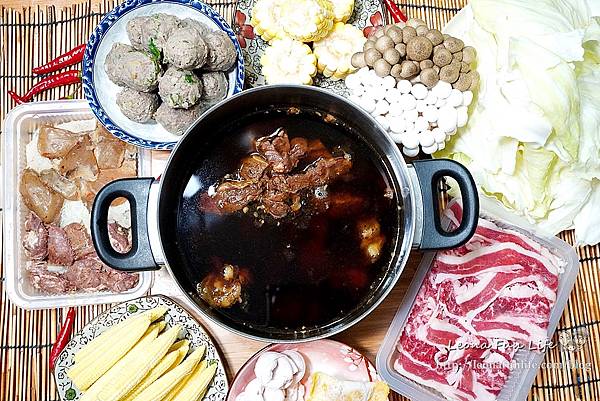 宅配美食推薦友蘭食作坊牛肉超載鍋-香濃高湯、大塊牛肉搭牛肋條、牛筋，在家也可以輕鬆享用美味牛肉鍋火鍋鍋物推薦食尚玩家DSC00760.JPG