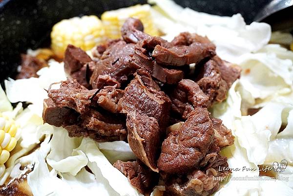 宅配美食推薦友蘭食作坊牛肉超載鍋-香濃高湯、大塊牛肉搭牛肋條、牛筋，在家也可以輕鬆享用美味牛肉鍋火鍋鍋物推薦食尚玩家DSC00772.JPG