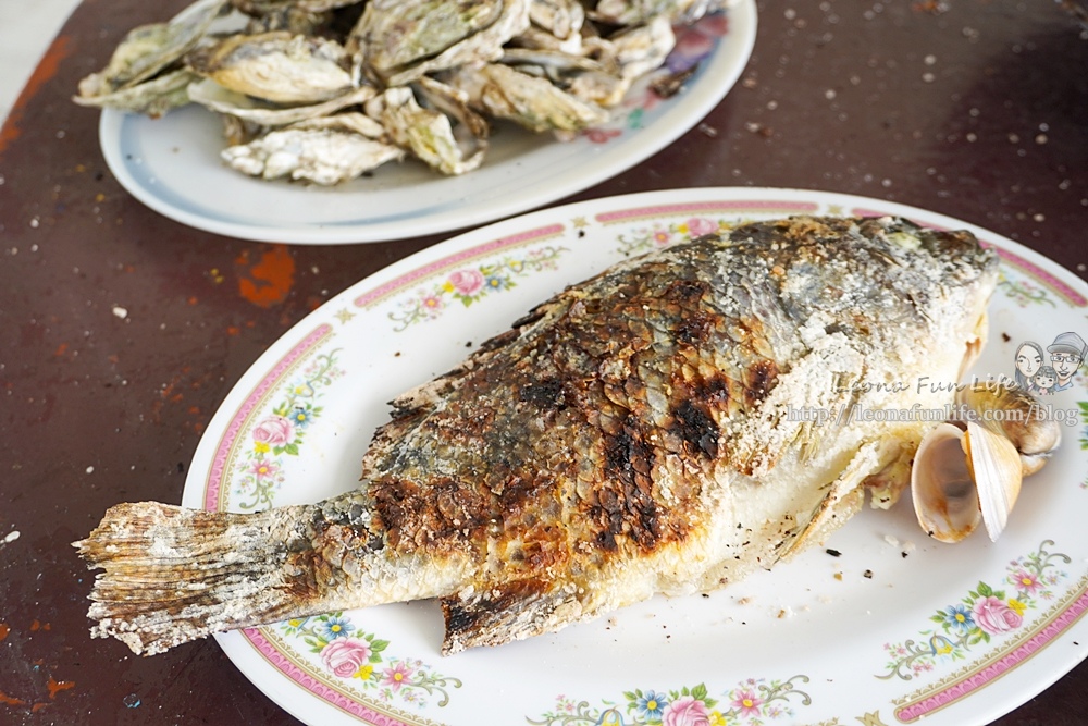 向禾休閒漁場(蔡牽海盜村)-摸蛤、釣魚、烤蚵、划船，化身海盜體驗最鮮海味嘉義東石親子景點養嘉湖口幸福公車DSC06840.jpg