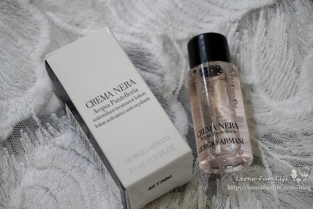 Giorgio Armani Beauty黑曜岩新生奇蹟精萃露、黑曜岩新生奇蹟乳霜- 亞曼尼黑霜抗老、修護一次搞定DSC08822.JPG