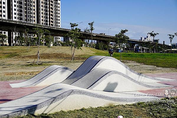 台中太平新親子公園太平區馬卡龍公園DSC01923.JPG