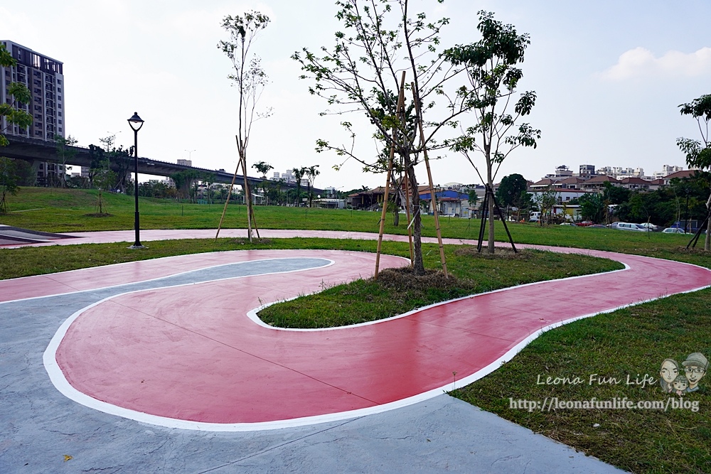 台中太平新親子景點-公5環保公園(馬卡龍公園)DSC05765.JPG