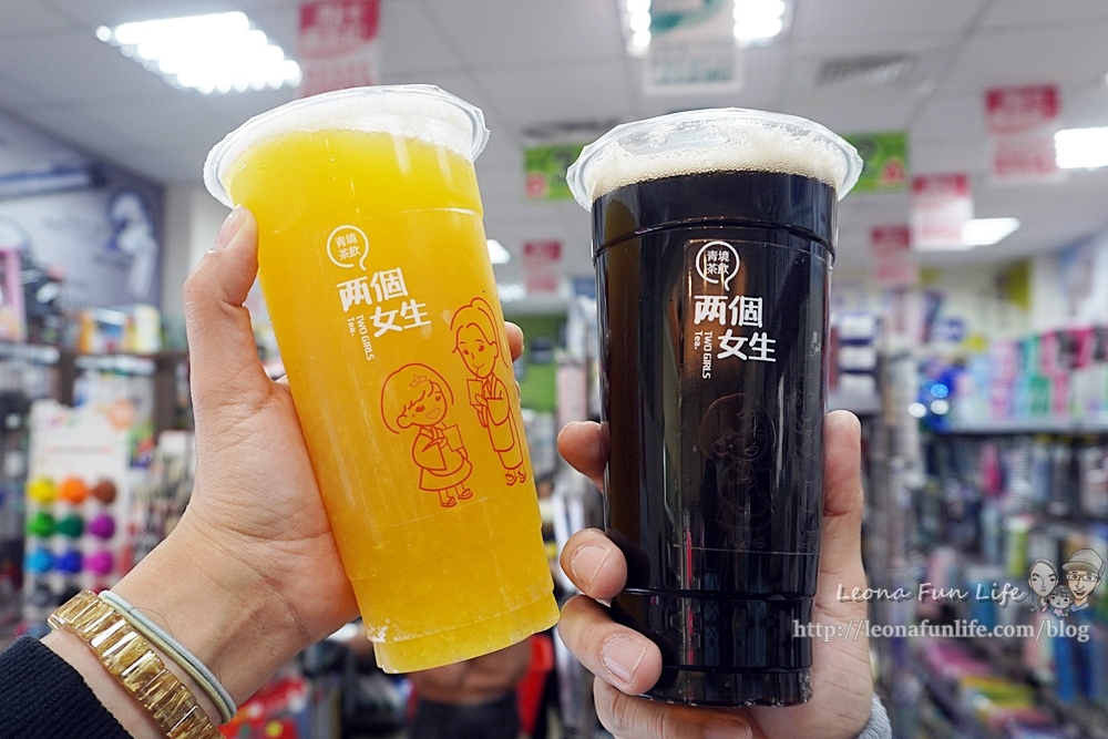 台中太平飲料店兩個女生101文具天堂坪林店DSC03184.JPG 台中太平飲料店兩個女生101文具天堂坪林店DSC03184.JPG