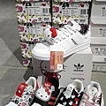 摩曼頓 adidas 台中太平三出清特賣DSC04775-2.jpg