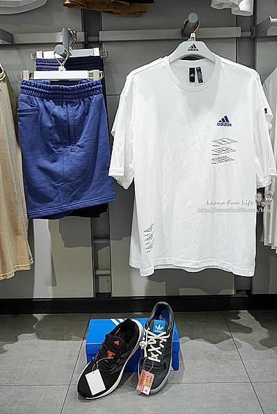 摩曼頓 adidas 台中太平三出清特賣DSC04795-2.jpg